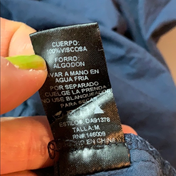 Beautiful blue “Whyte Eyelash” dress size M - Picture 16 of 16